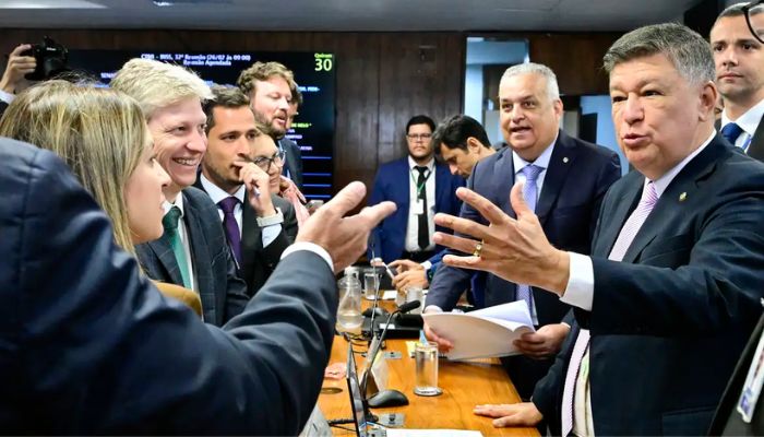  CPMI do INSS aprova quebra de sigilo de Lulinha e convoca André Moura 